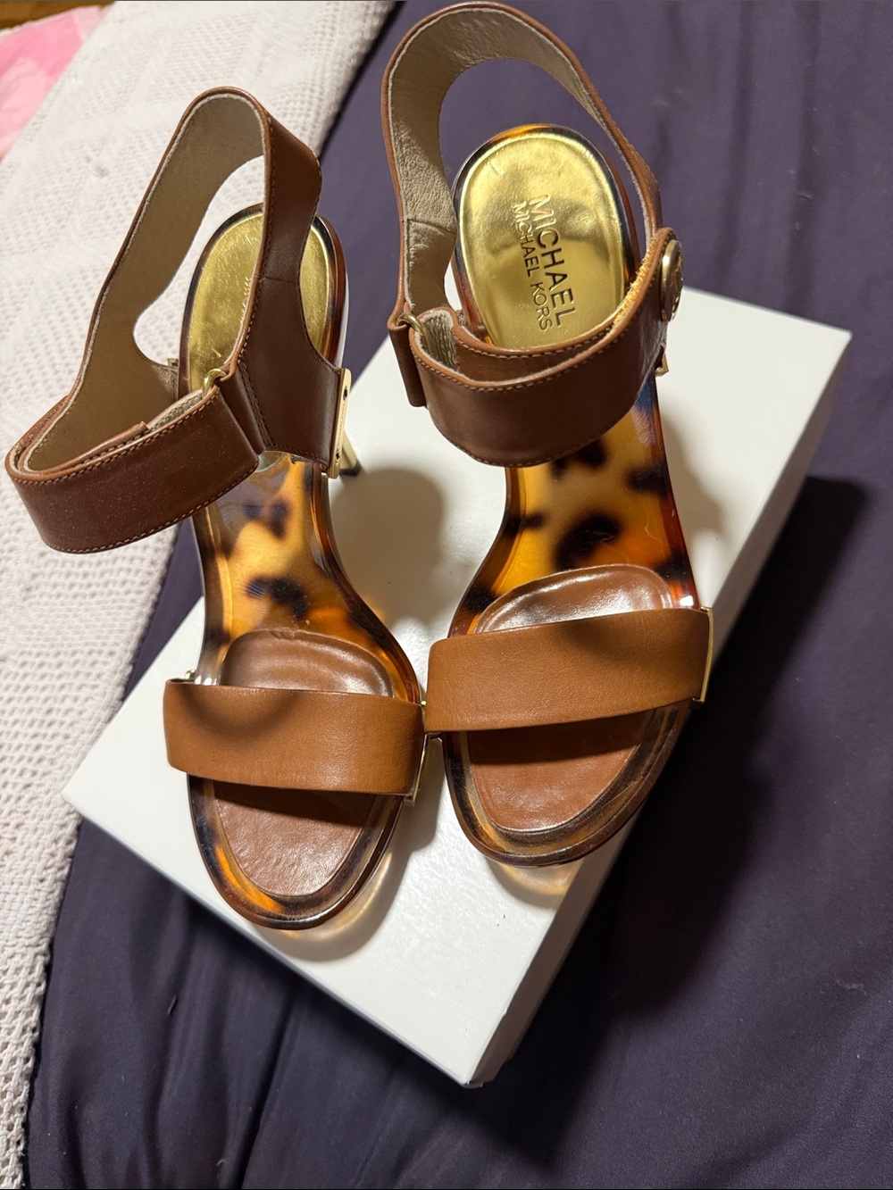 MICHAEL Michael Kors Brown Leather Tortoiseshell (Gold) Heel Sandals. Size 8.5